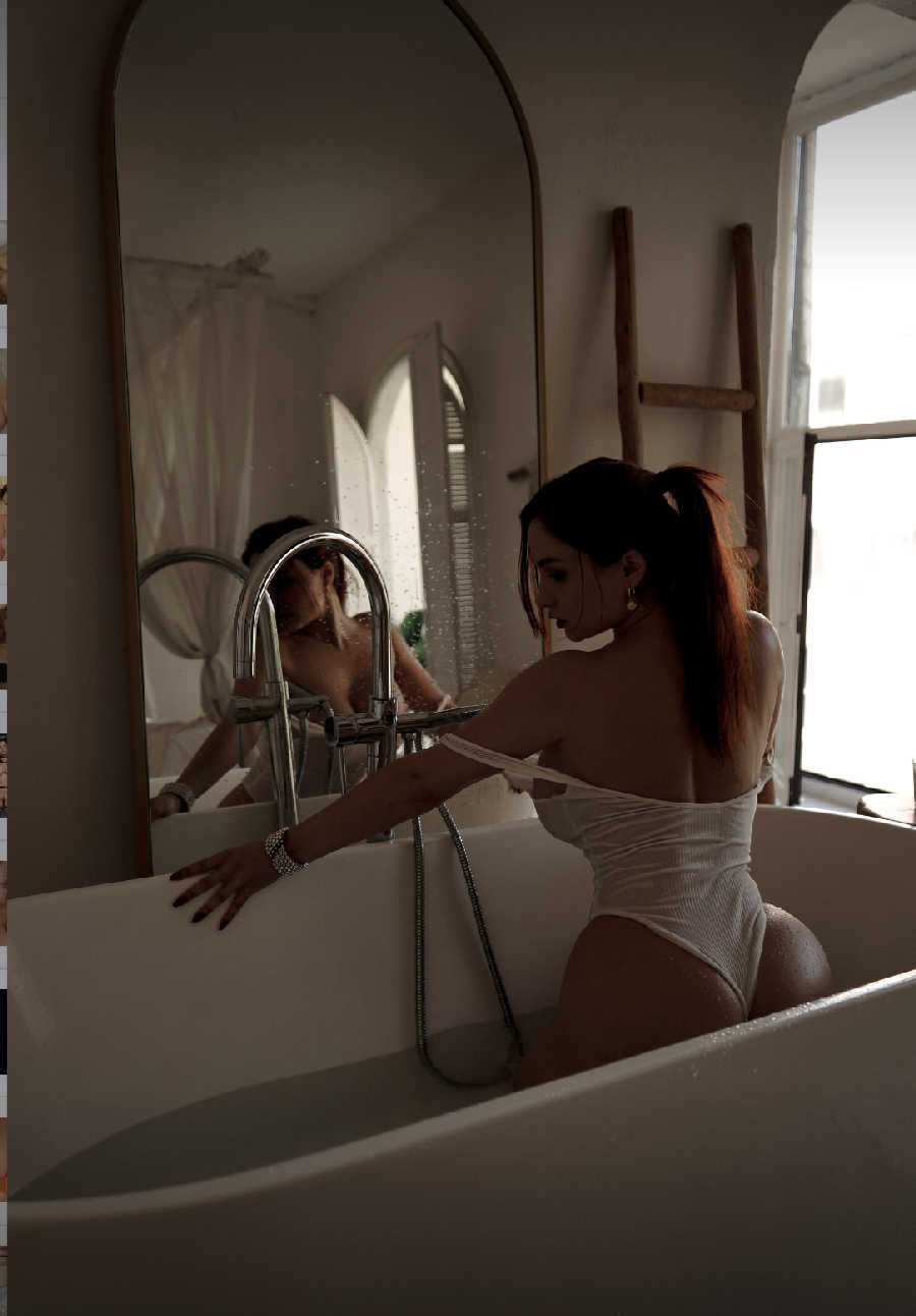 A playful frame from Miranda Faith nude — online in Shaoxing