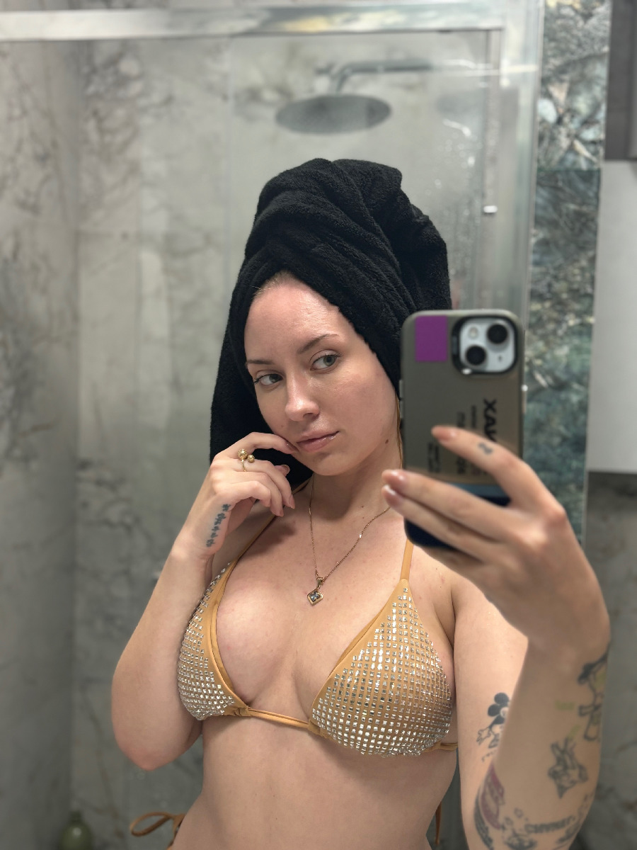 Nude girl KateV in Shaoxing