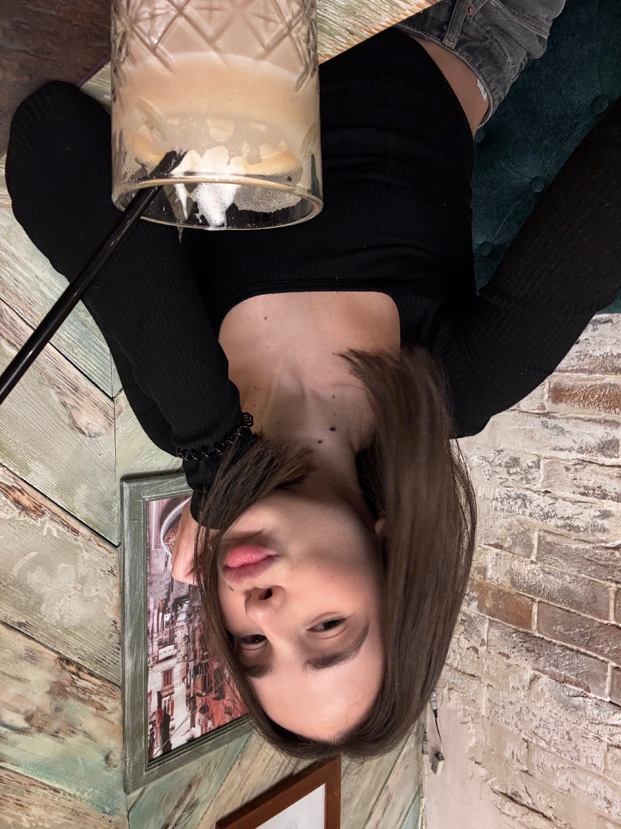 Fresh photos, fresh mood — Tina online in Shaoxing